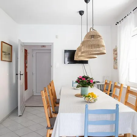 Oliva 8 Fős Balatoni *