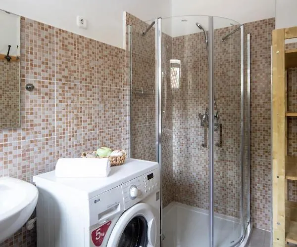 Oliva 8 Fos Balatoni Nyaralo בלטונקראטיה