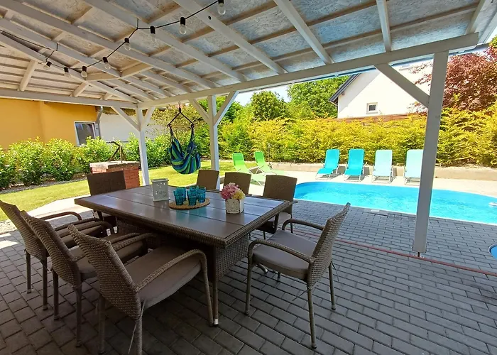 Oliva 8 Fos Balatoni Nyaralo بيت للعطل